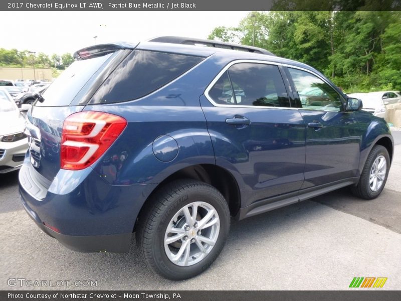 Patriot Blue Metallic / Jet Black 2017 Chevrolet Equinox LT AWD