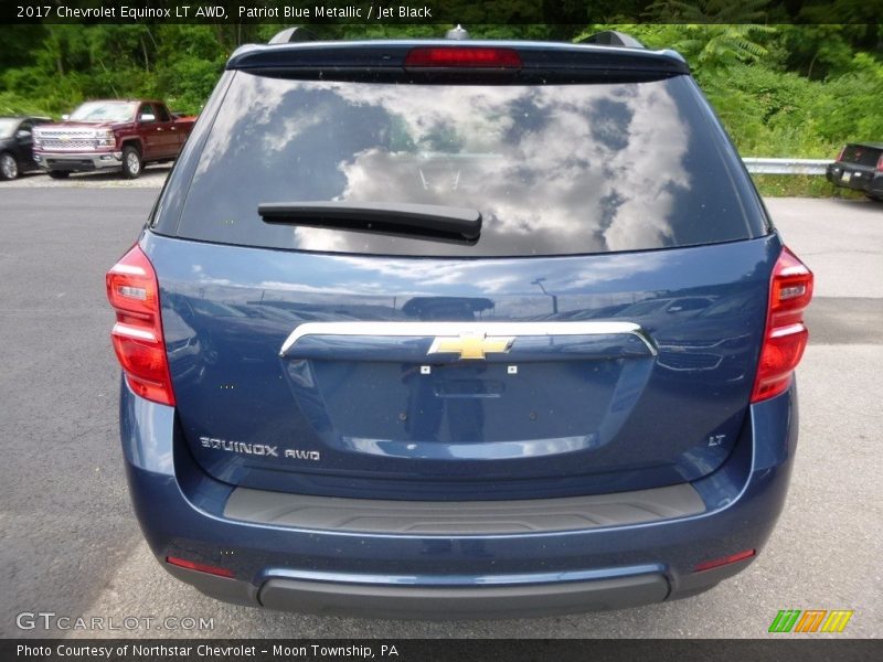 Patriot Blue Metallic / Jet Black 2017 Chevrolet Equinox LT AWD