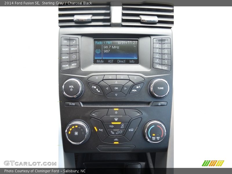 Sterling Gray / Charcoal Black 2014 Ford Fusion SE
