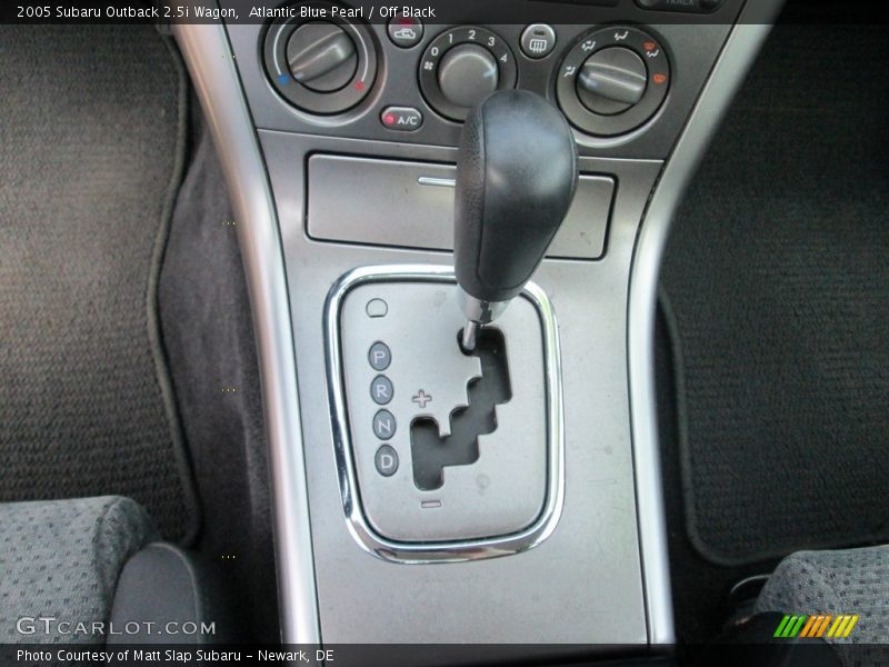 Atlantic Blue Pearl / Off Black 2005 Subaru Outback 2.5i Wagon