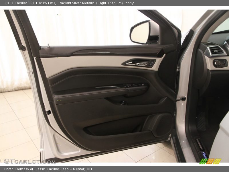 Radiant Silver Metallic / Light Titanium/Ebony 2013 Cadillac SRX Luxury FWD