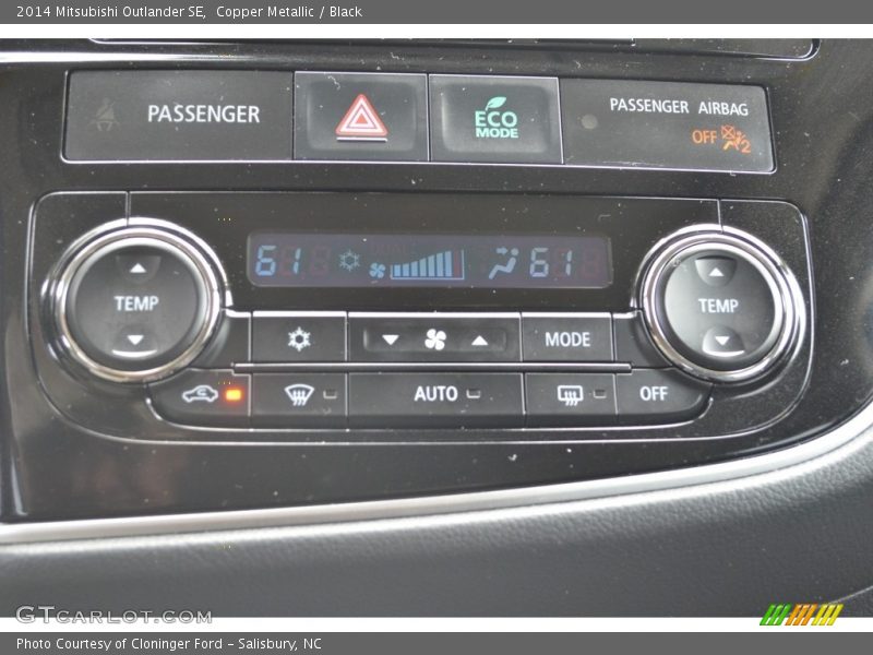 Copper Metallic / Black 2014 Mitsubishi Outlander SE