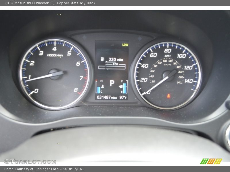 Copper Metallic / Black 2014 Mitsubishi Outlander SE