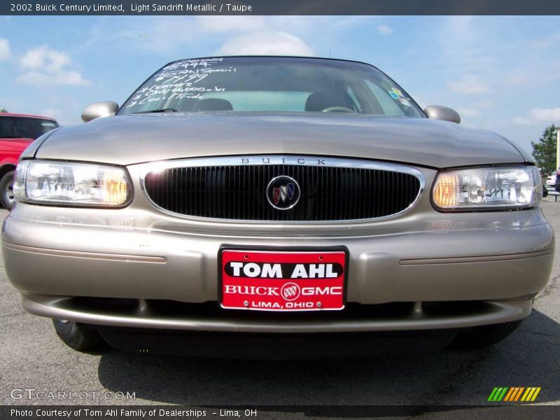 Light Sandrift Metallic / Taupe 2002 Buick Century Limited