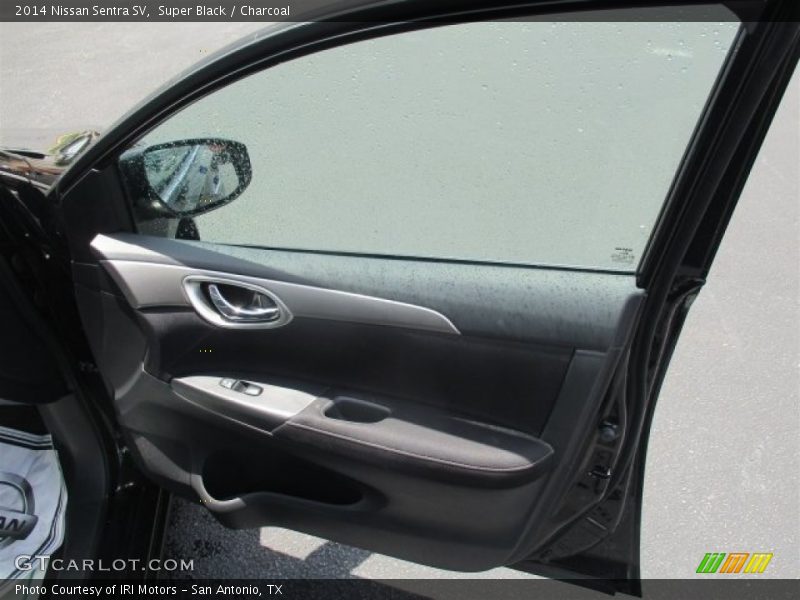 Super Black / Charcoal 2014 Nissan Sentra SV