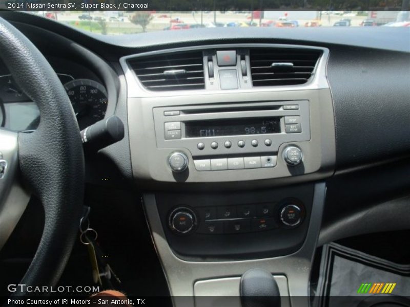 Super Black / Charcoal 2014 Nissan Sentra SV