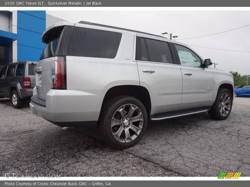 Quicksilver Metallic / Jet Black 2016 GMC Yukon SLT
