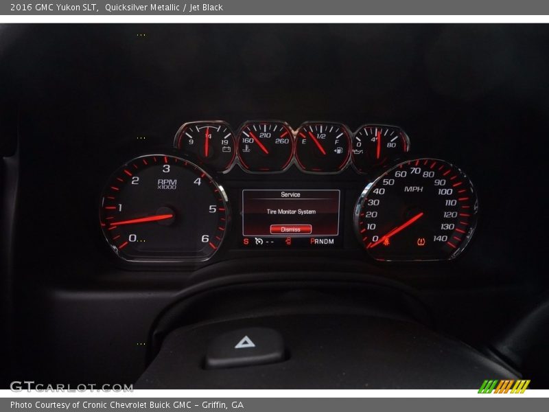 Quicksilver Metallic / Jet Black 2016 GMC Yukon SLT
