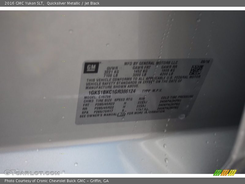 Quicksilver Metallic / Jet Black 2016 GMC Yukon SLT