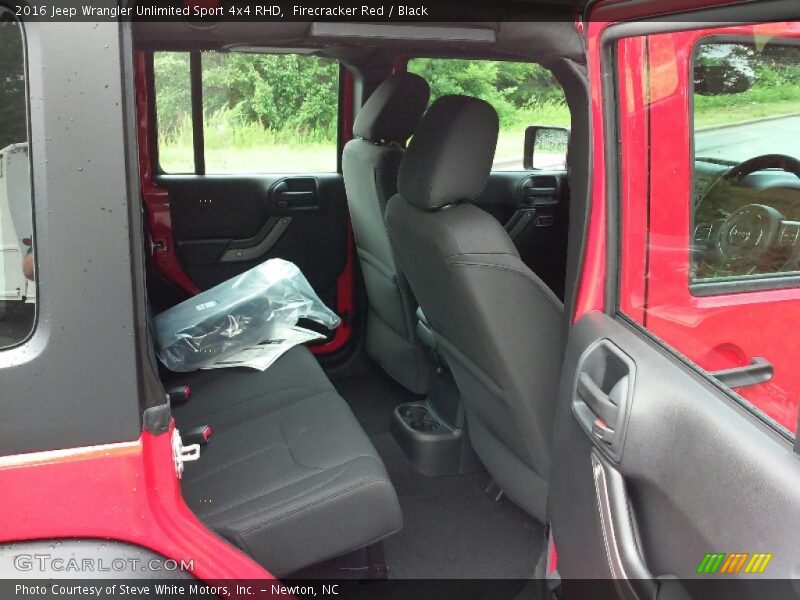 Firecracker Red / Black 2016 Jeep Wrangler Unlimited Sport 4x4 RHD