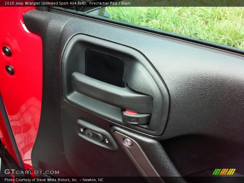 Firecracker Red / Black 2016 Jeep Wrangler Unlimited Sport 4x4 RHD