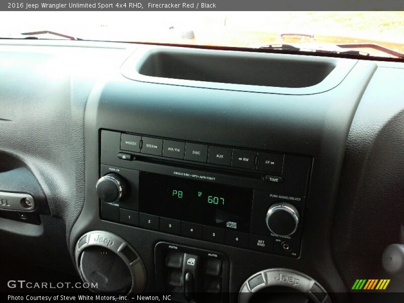 Firecracker Red / Black 2016 Jeep Wrangler Unlimited Sport 4x4 RHD