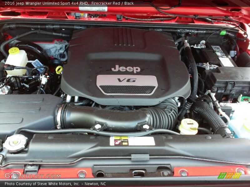 Firecracker Red / Black 2016 Jeep Wrangler Unlimited Sport 4x4 RHD
