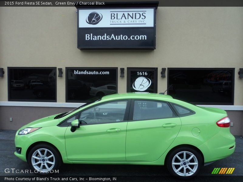 Green Envy / Charcoal Black 2015 Ford Fiesta SE Sedan