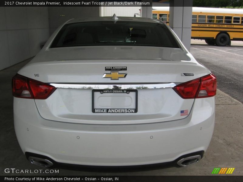 Iridescent Pearl Tricoat / Jet Black/Dark Titanium 2017 Chevrolet Impala Premier