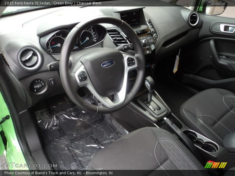  2015 Fiesta SE Sedan Charcoal Black Interior