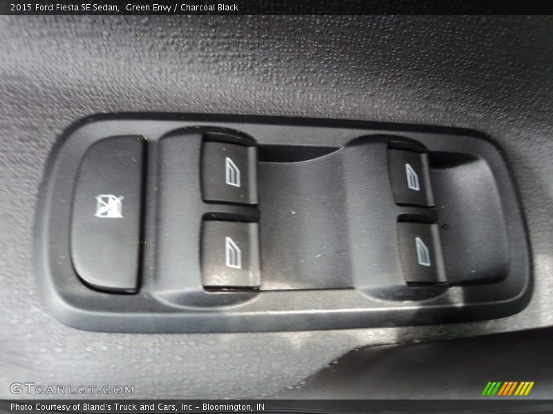 Green Envy / Charcoal Black 2015 Ford Fiesta SE Sedan