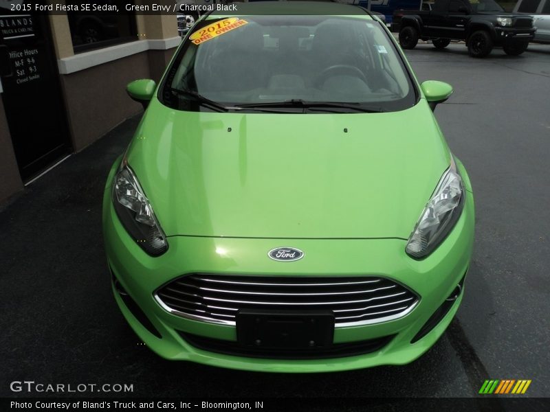 Green Envy / Charcoal Black 2015 Ford Fiesta SE Sedan