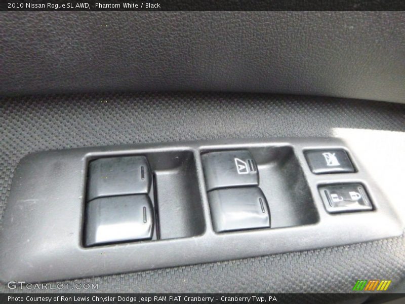 Phantom White / Black 2010 Nissan Rogue SL AWD