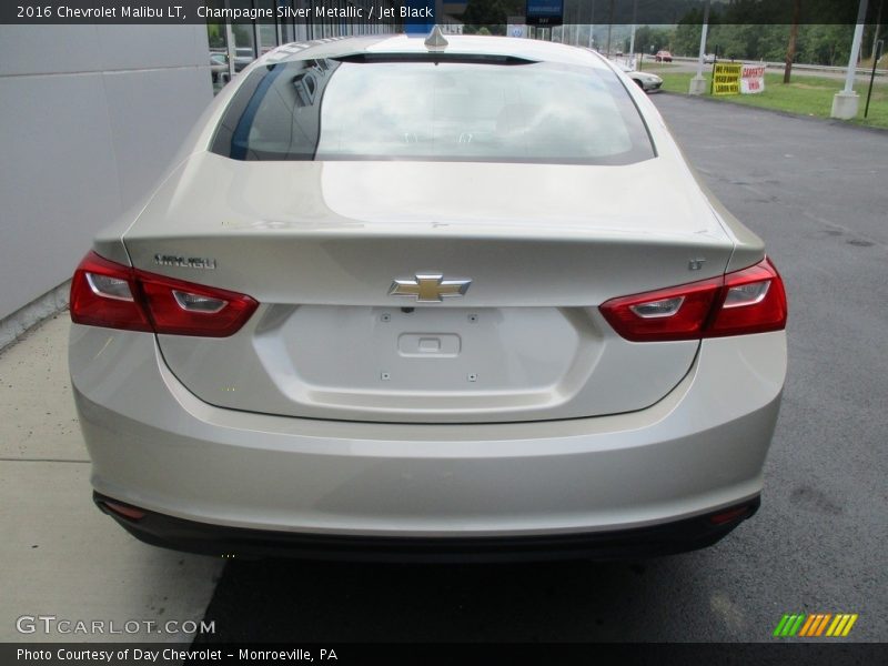 Champagne Silver Metallic / Jet Black 2016 Chevrolet Malibu LT