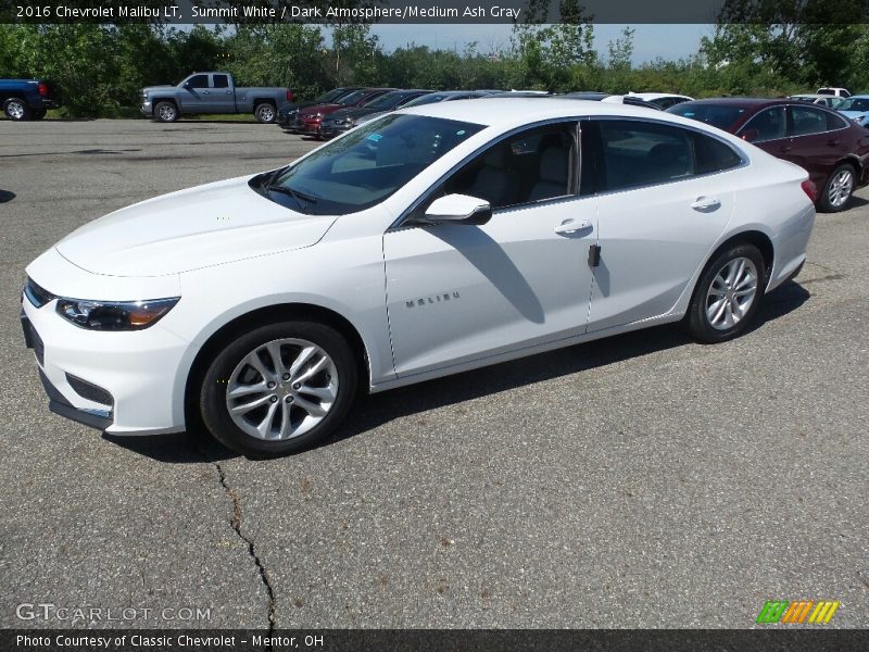 Front 3/4 View of 2016 Malibu LT