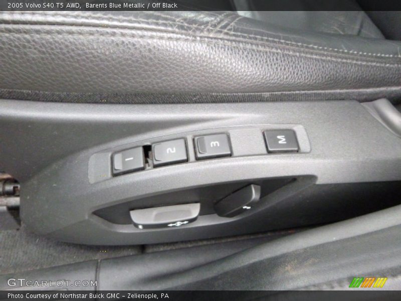 Barents Blue Metallic / Off Black 2005 Volvo S40 T5 AWD