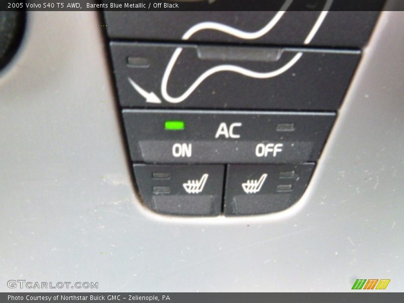 Barents Blue Metallic / Off Black 2005 Volvo S40 T5 AWD