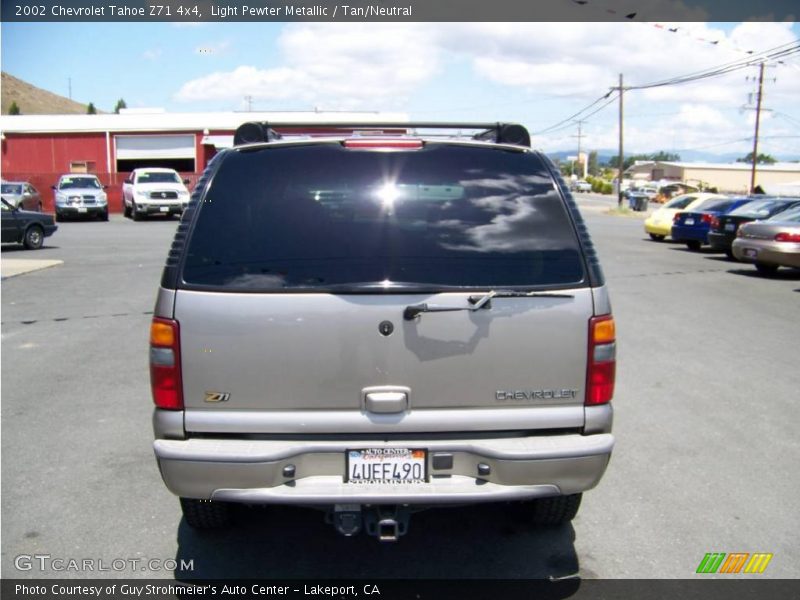 Light Pewter Metallic / Tan/Neutral 2002 Chevrolet Tahoe Z71 4x4