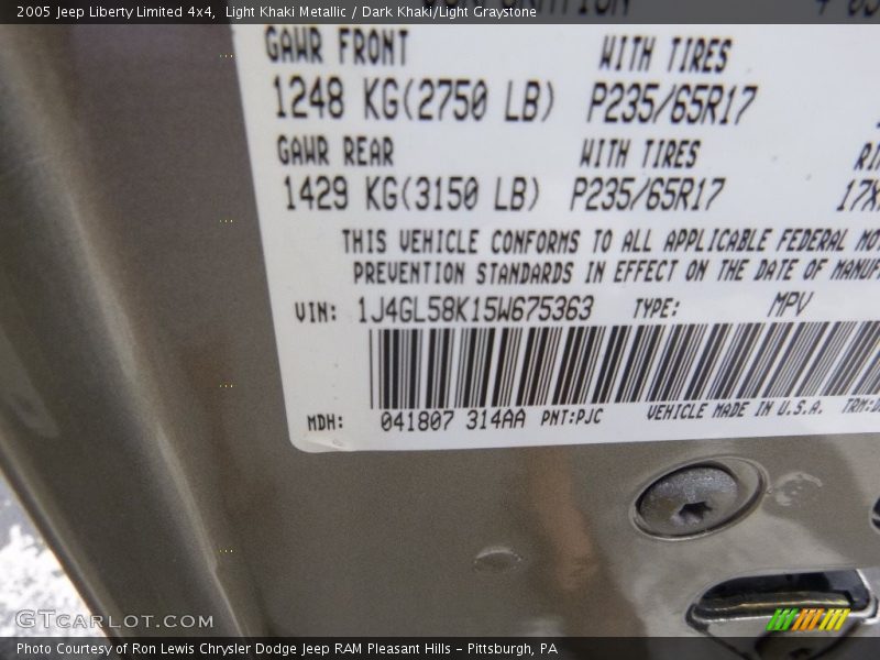 Light Khaki Metallic / Dark Khaki/Light Graystone 2005 Jeep Liberty Limited 4x4