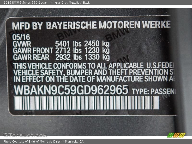 Mineral Grey Metallic / Black 2016 BMW 5 Series 550i Sedan
