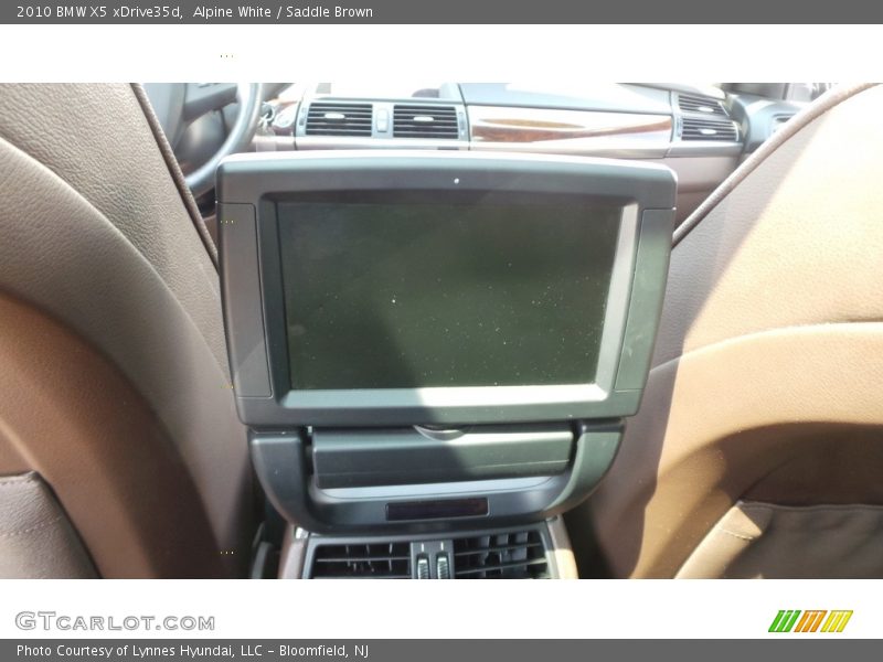 Alpine White / Saddle Brown 2010 BMW X5 xDrive35d