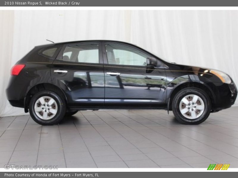Wicked Black / Gray 2010 Nissan Rogue S