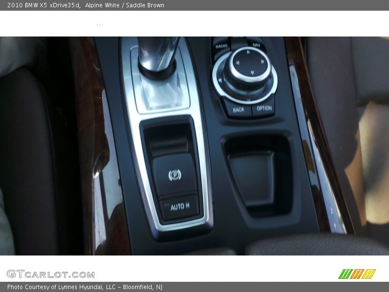 Alpine White / Saddle Brown 2010 BMW X5 xDrive35d