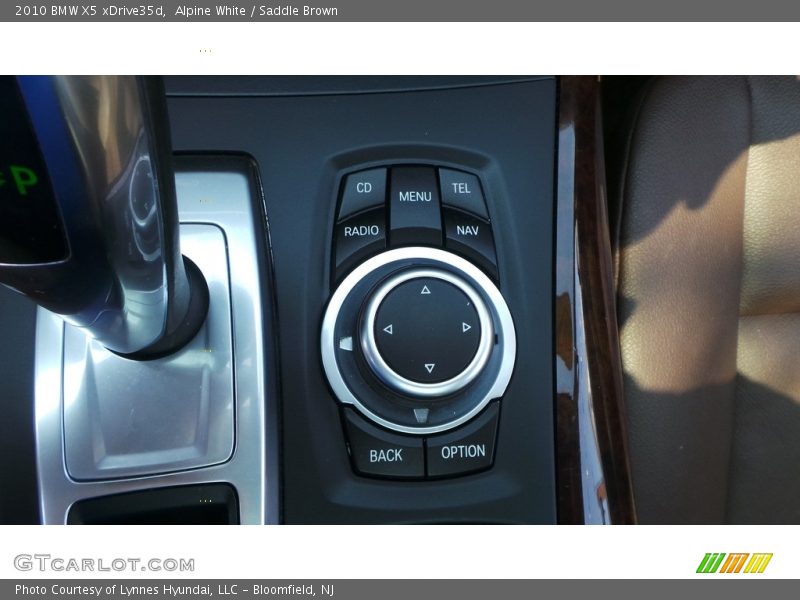 Alpine White / Saddle Brown 2010 BMW X5 xDrive35d
