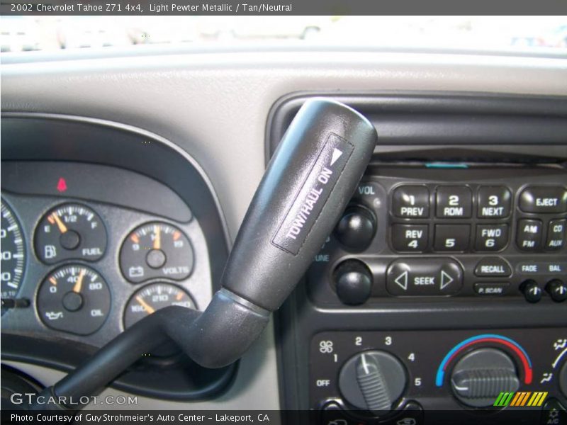 Light Pewter Metallic / Tan/Neutral 2002 Chevrolet Tahoe Z71 4x4