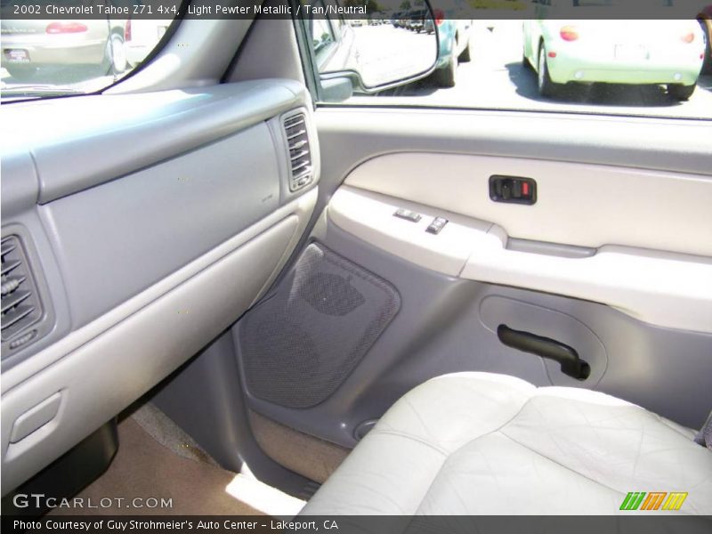 Light Pewter Metallic / Tan/Neutral 2002 Chevrolet Tahoe Z71 4x4