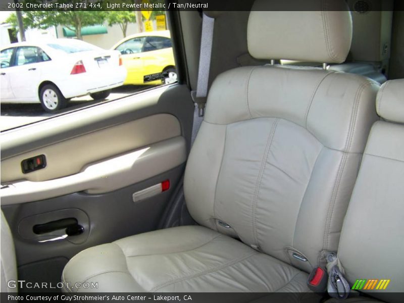 Light Pewter Metallic / Tan/Neutral 2002 Chevrolet Tahoe Z71 4x4