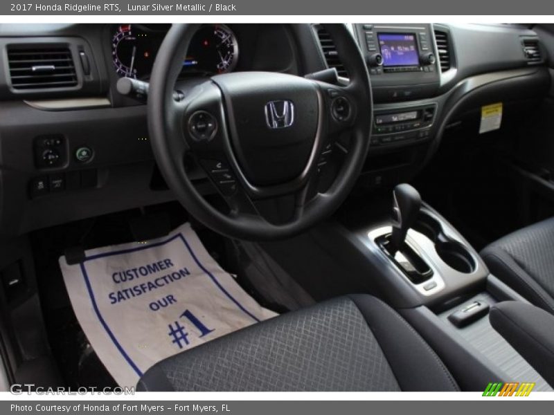 Lunar Silver Metallic / Black 2017 Honda Ridgeline RTS