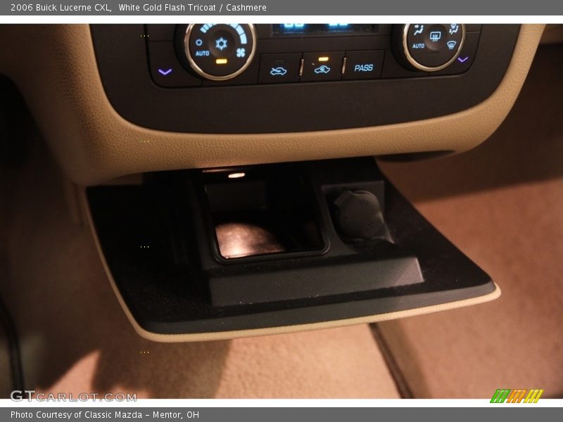 White Gold Flash Tricoat / Cashmere 2006 Buick Lucerne CXL