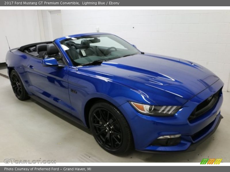 Front 3/4 View of 2017 Mustang GT Premium Convertible