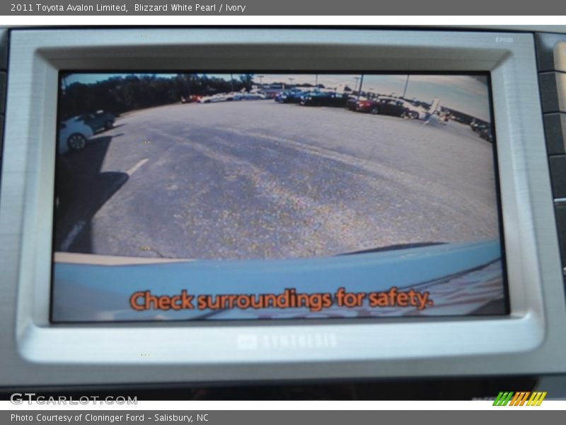 Blizzard White Pearl / Ivory 2011 Toyota Avalon Limited