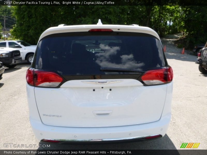 Bright White / Cognac/Alloy/Toffee 2017 Chrysler Pacifica Touring L Plus