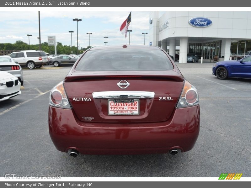 Tuscan Sun / Blond 2011 Nissan Altima 2.5 S