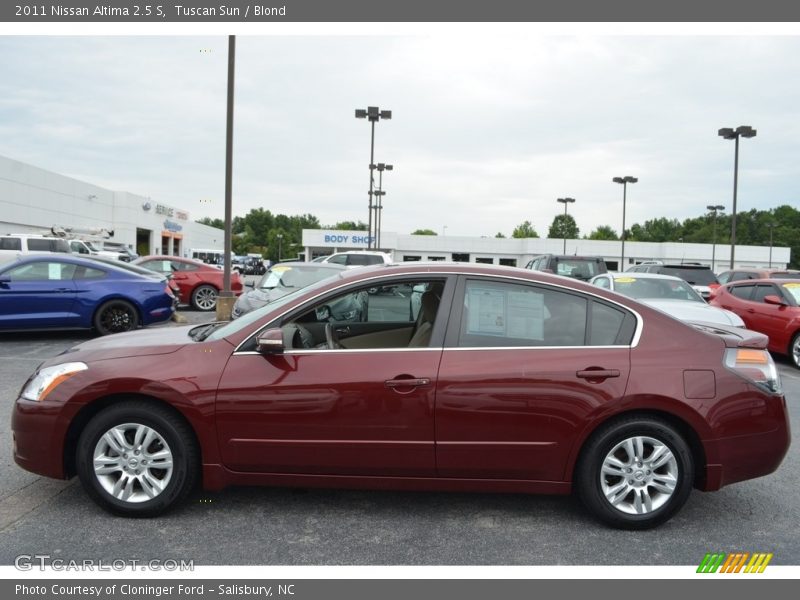 Tuscan Sun / Blond 2011 Nissan Altima 2.5 S