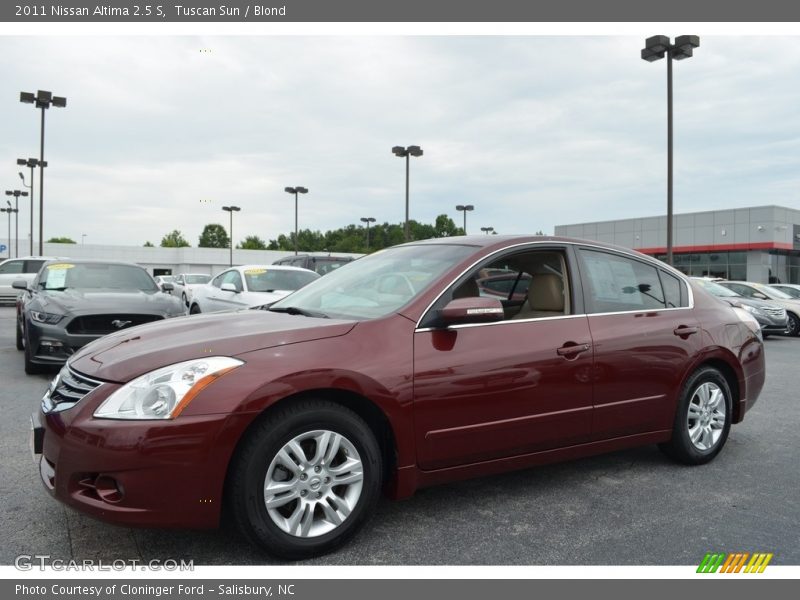 Tuscan Sun / Blond 2011 Nissan Altima 2.5 S
