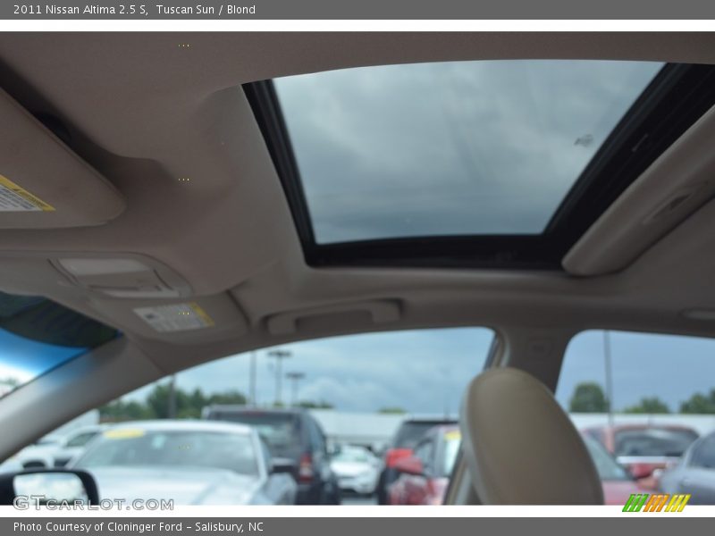 Tuscan Sun / Blond 2011 Nissan Altima 2.5 S