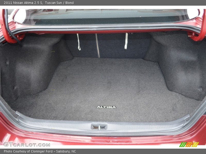 Tuscan Sun / Blond 2011 Nissan Altima 2.5 S