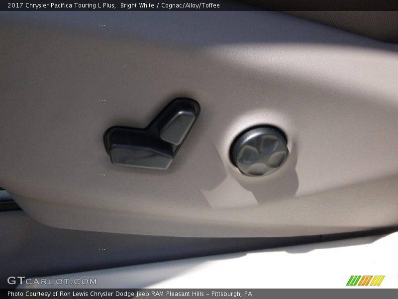 Bright White / Cognac/Alloy/Toffee 2017 Chrysler Pacifica Touring L Plus