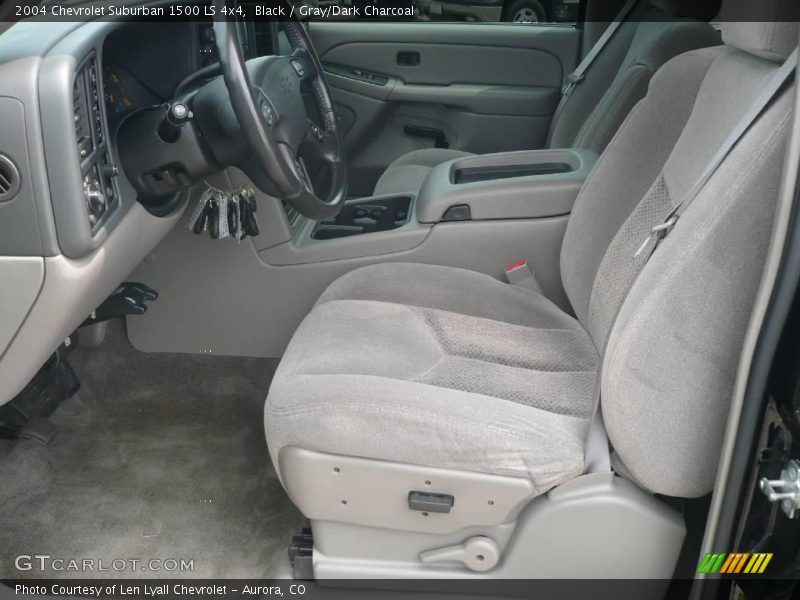 Black / Gray/Dark Charcoal 2004 Chevrolet Suburban 1500 LS 4x4