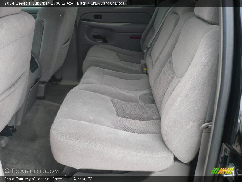 Black / Gray/Dark Charcoal 2004 Chevrolet Suburban 1500 LS 4x4